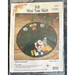 Hobby Kraft #9234 Felt 14" Mini Tree Skirt Embroidery Kit Santa's Presents NEW